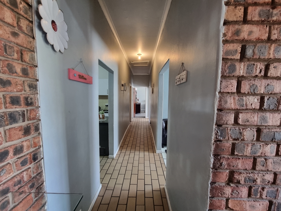 3 Bedroom Property for Sale in Eden Western Cape